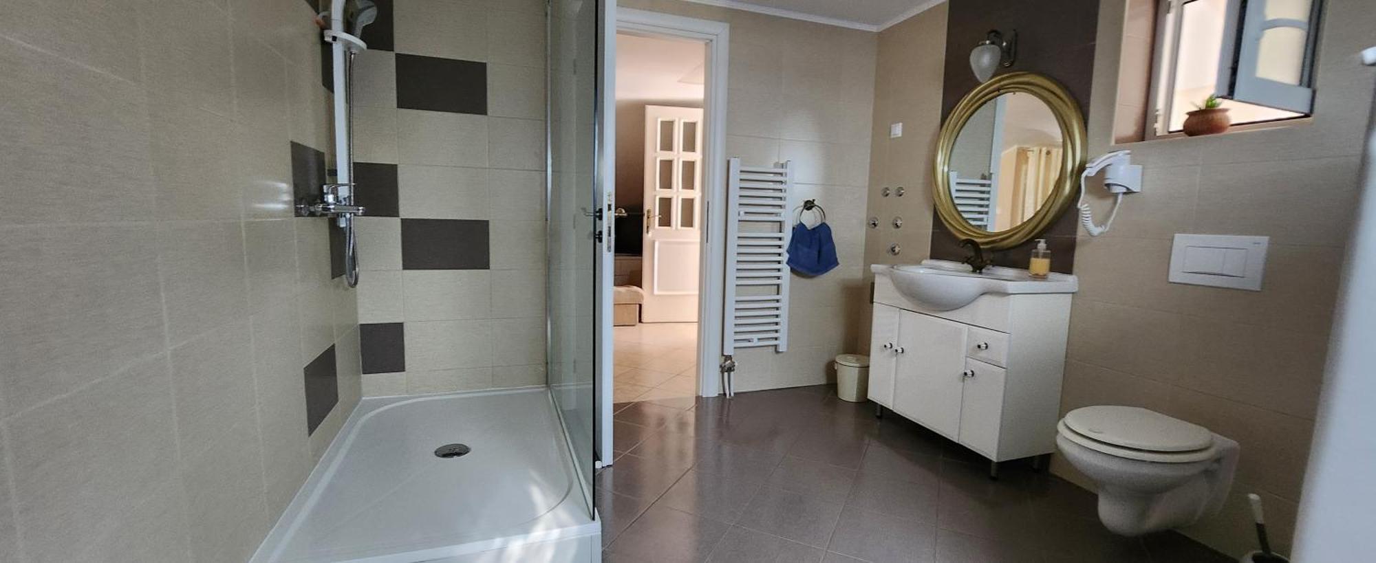 Apartments Suzana Novi Vinodolski Bagian luar foto