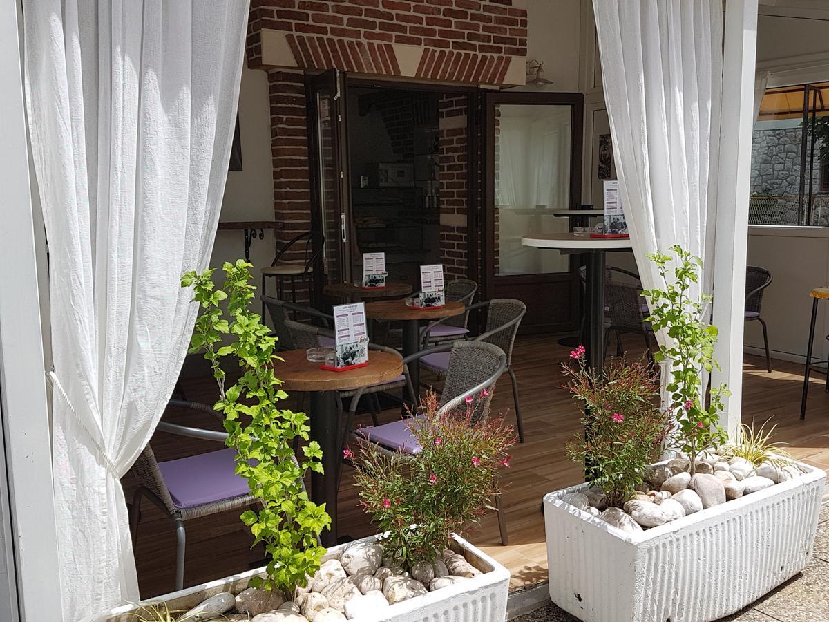 Apartments Suzana Novi Vinodolski Bagian luar foto